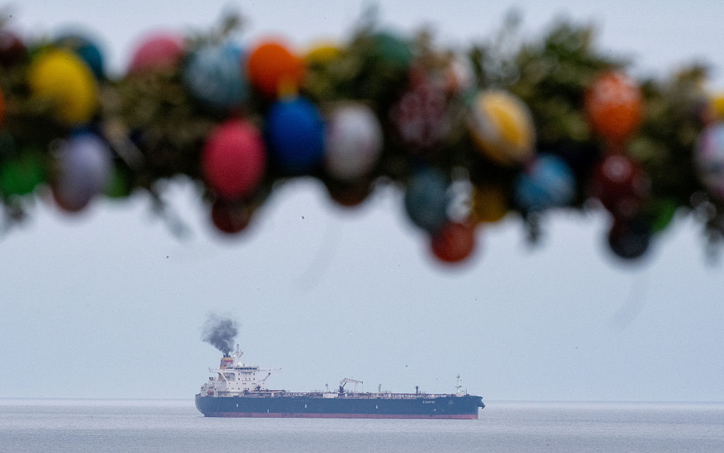 ES sutinka pataisytą Rusijos naftos kainų viršutinę ribą kaip 18 -osios sankcijų paketo dalį