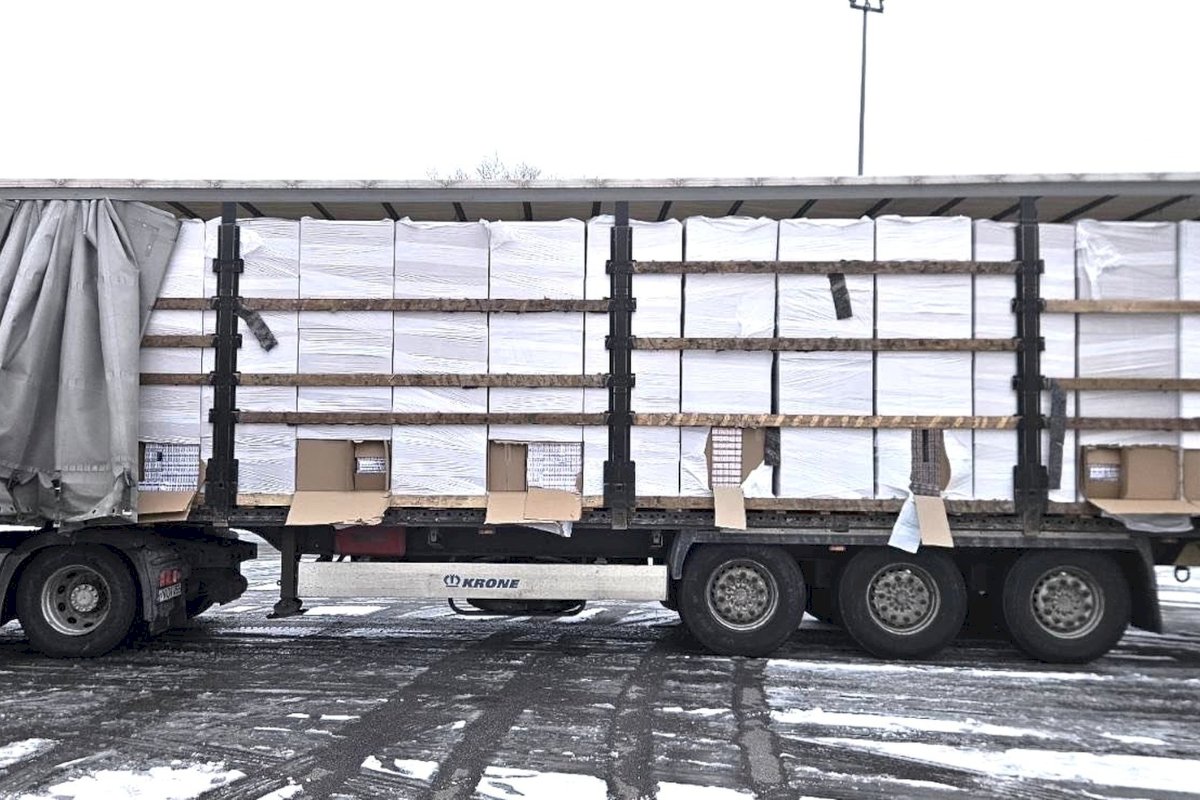 Pasieniečiai šiemet sulaikė rekordinius iš Latvijos gabentų falsifikuotų cigarečių kiekius