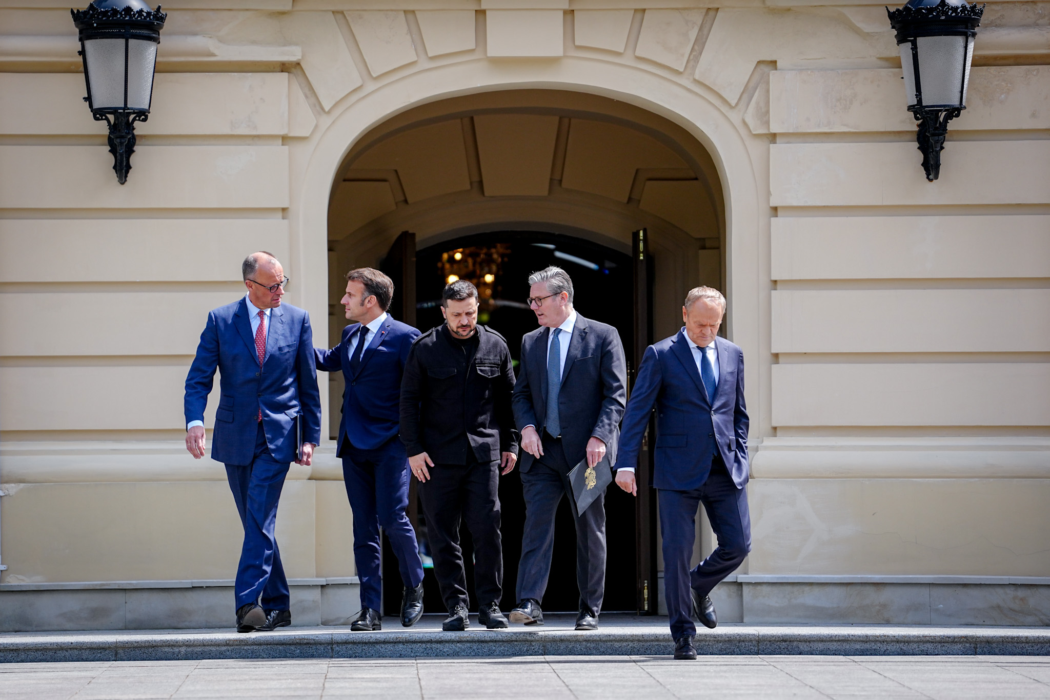 Europiečiai klausia Trumpo, kiek jis grįš Ukrainos saugumo garantijas