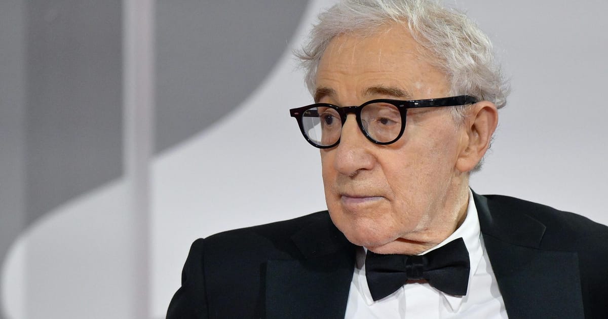 Ukraina sumuša Woody Allen už Rusijos kino pokalbį – „Politico“