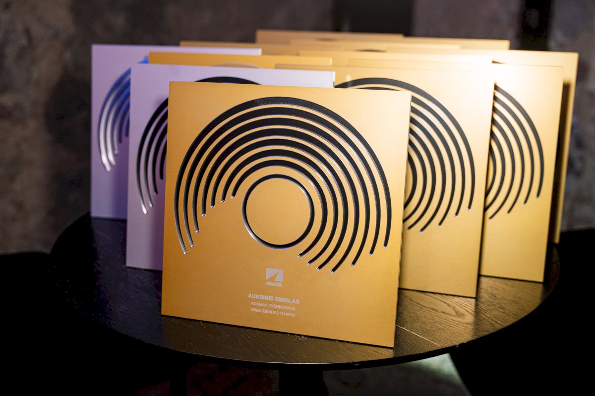 AGATA apdovanojimuose sužibėjo klausomiausi Lietuvos atlikėjai