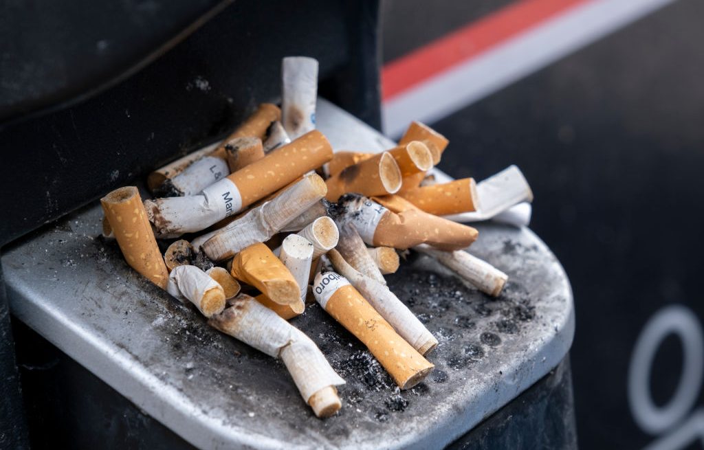 PSO susitikime nutrūksta cigarečių filtrų uždraudimas, nes derybos pereina į 2027 m