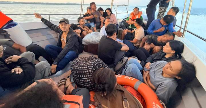 Filipinuose nuskendus keltui, kuriuo plaukė daugiau nei 330 žmonių, žuvo mažiausiai 18 žmonių