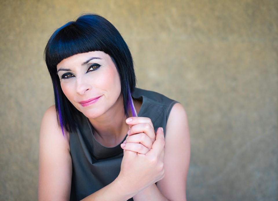 LABDAROS KONCERTAS ŠIAULIUOSE: Pietietiškų jausmų vakaras su VIVIANE