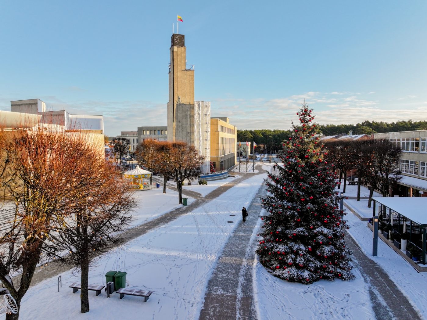 Sausis Alytuje – su šventės jausmu: atsisveikinkite su eglute ir gaukite bilietus į kiną