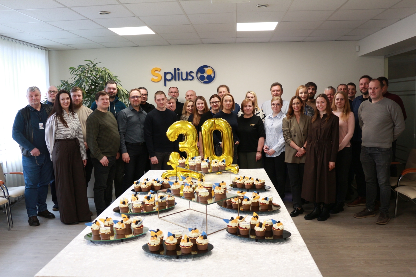 30 metų kartu: technologijų raida ir vertybės, kurios nesikeičia