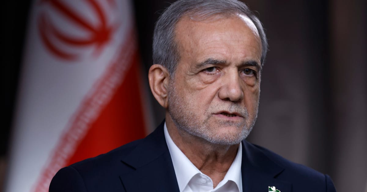 Irano prezidentas atsiprašo už kaimynų bombardavimą, Izraeliui eskaluojant Teherano smūgius – POLITICO