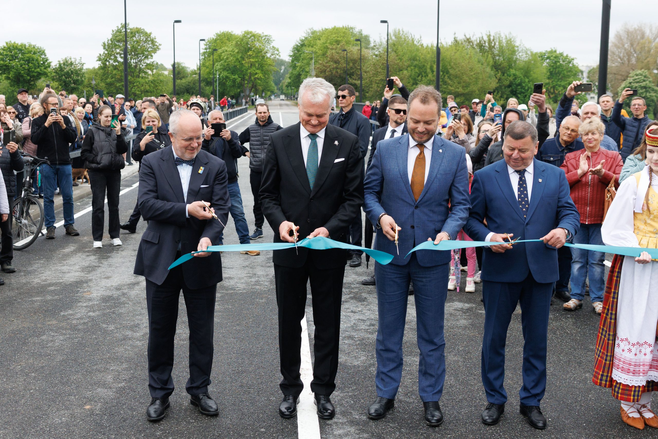 Kėdainiai vėl sujungti tiltu per Nevėžį – po rekonstrukcijos atidarytas vienas svarbiausių miesto tiltų